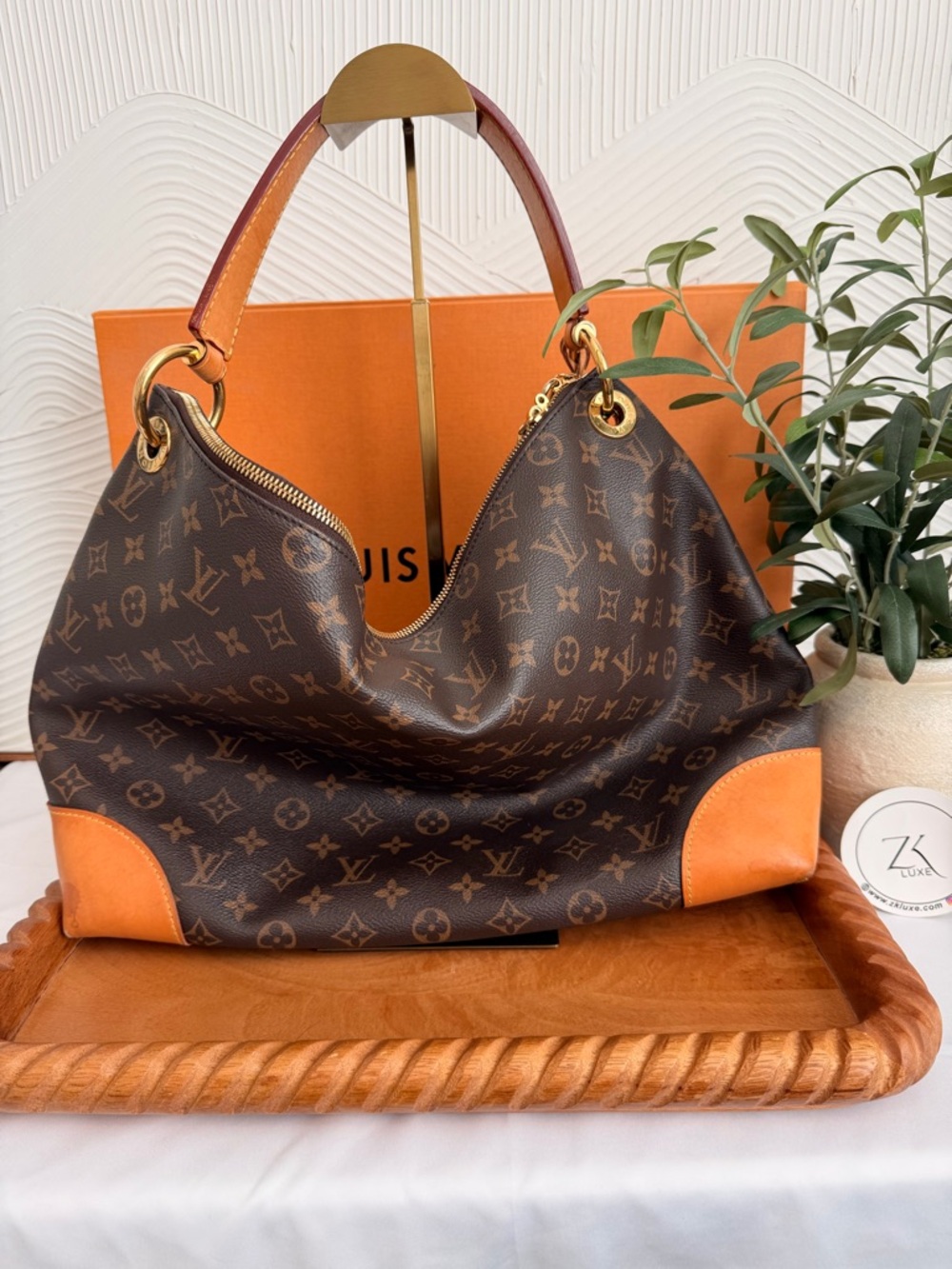 Louis Vuitton Berri PM